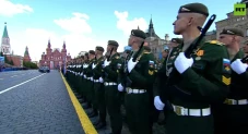Meski Ukraina Tebar...