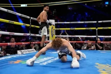 Naoya Inoue Dijatuhkan,...