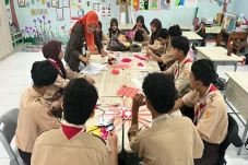 Dari Slawi hingga Makasar,...