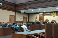 Hakim Mangapul Pemberi...
