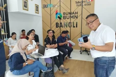 Kembangkan Produk dan...