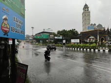 Update, Sore Ini Jalur...