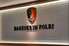 Mahasiswi ITB Pengunggah...