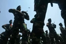 Kritik Prajurit TNI...