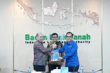 BPK Serahkan LHP ke...