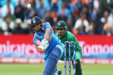 Perbandingan India vs...