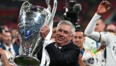 Deretan Trofi Carlo...