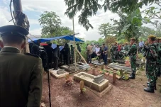 Tangis Keluarga dan...