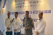 Prajurit TNI Perkuat...