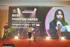 Pelajar Indonesia Harumkan...