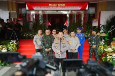 Perangi Premanisme,...