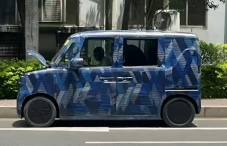 Kei Car Listrik Bikinan...