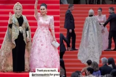 Syahrini Tampil Megah...