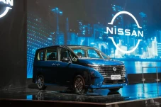 Nissan Berencana Tutup...