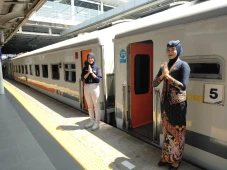 Daftar Lengkap Kereta...