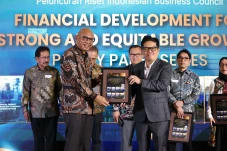 Sinar Mas Dukung Penguatan...