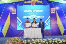 Bank Jatim Teken MoU...