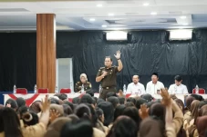 Kejati Banten Gelar...