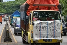 Gandeng Kementerian...