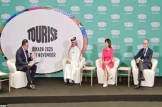 Arab Saudi Luncurkan...