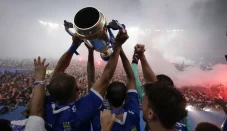 Persib Juara Liga 1,...