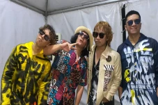 J-Rocks Bawakan Lagu...