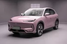 Geely Luncurkan Varian...