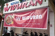 Geger Ayam Goreng Widuran...