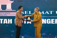 Pemkot Tangsel Kembali...