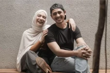 Arya Saloka dan Putri...