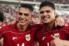 Telat Panas! Trio Gelandang...