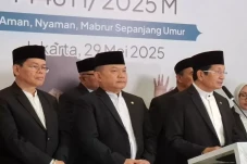 Putuskan Tak Maju Caketum...