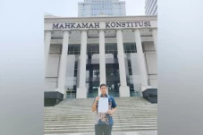 Di MK, Deconstitute...
