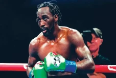 Terence Crawford Lari-lari...