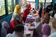 Sambut Hari Lansia,...