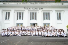 Biaya Kuliah Kedokteran...