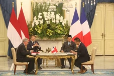 Indonesia-Prancis Teken...
