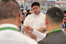 Ivan Gunawan Tiba di...