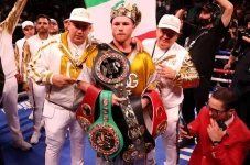 4 Keunggulan Saul Canelo...