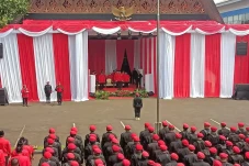 Ganjar, Rano Karno,...