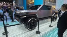 Meremehkan Mobil China...
