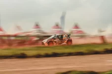 Dewa United Motorsport...
