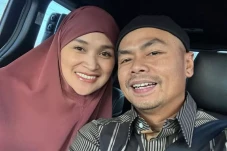 Wendi Cagur dan Istri...