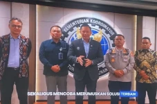 AHY Sebut Truk ODOL...