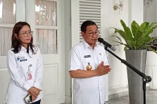 Gubernur Pramono Resmikan...