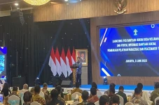 Pejabat Harus Majukan...