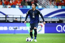 Bak Andalan Jepang Cedera,...