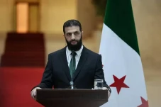 Assad Lengser, AS Akan...