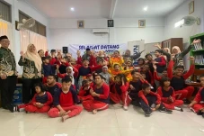 Dapat Bantuan dari MNC...