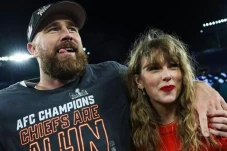 Taylor Swift dan Travis...
